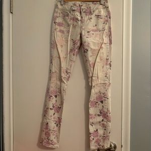 Patterned skinny jeans